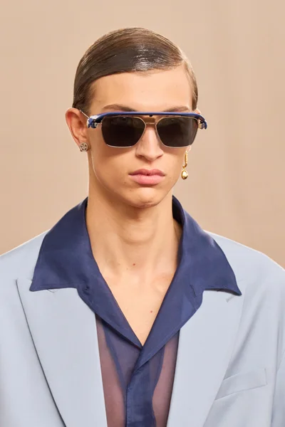 Look 25